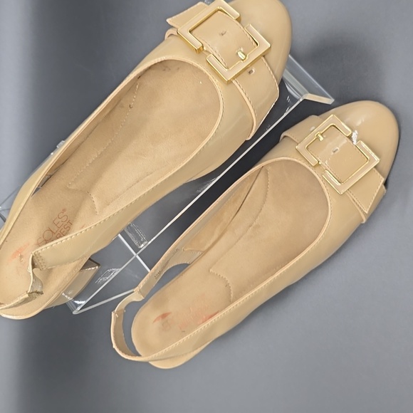 Aerosoles | Womens | Biege | Patent | Slingback | Block  Heel | Size 10M - Picture 2 of 9